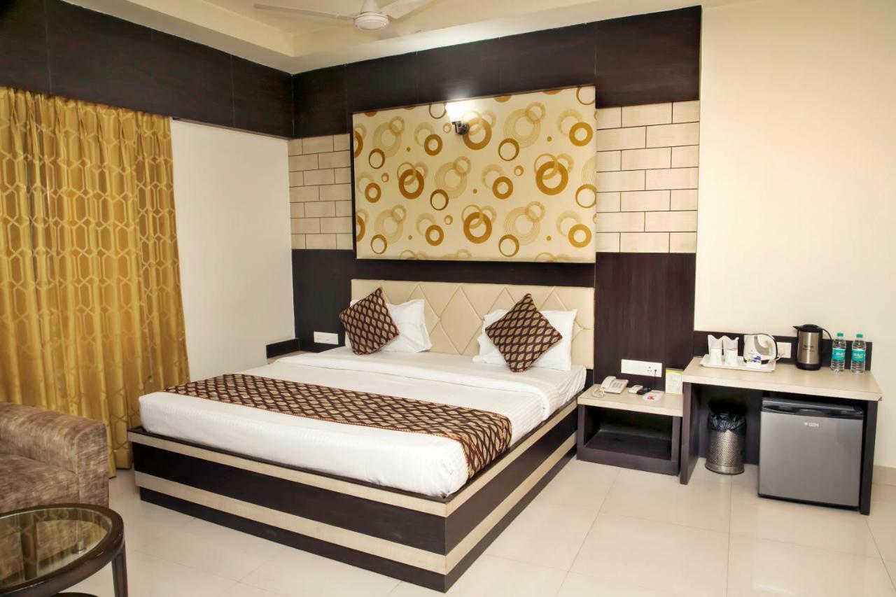 Hotel Ganges Grand Varanasi Exterior foto