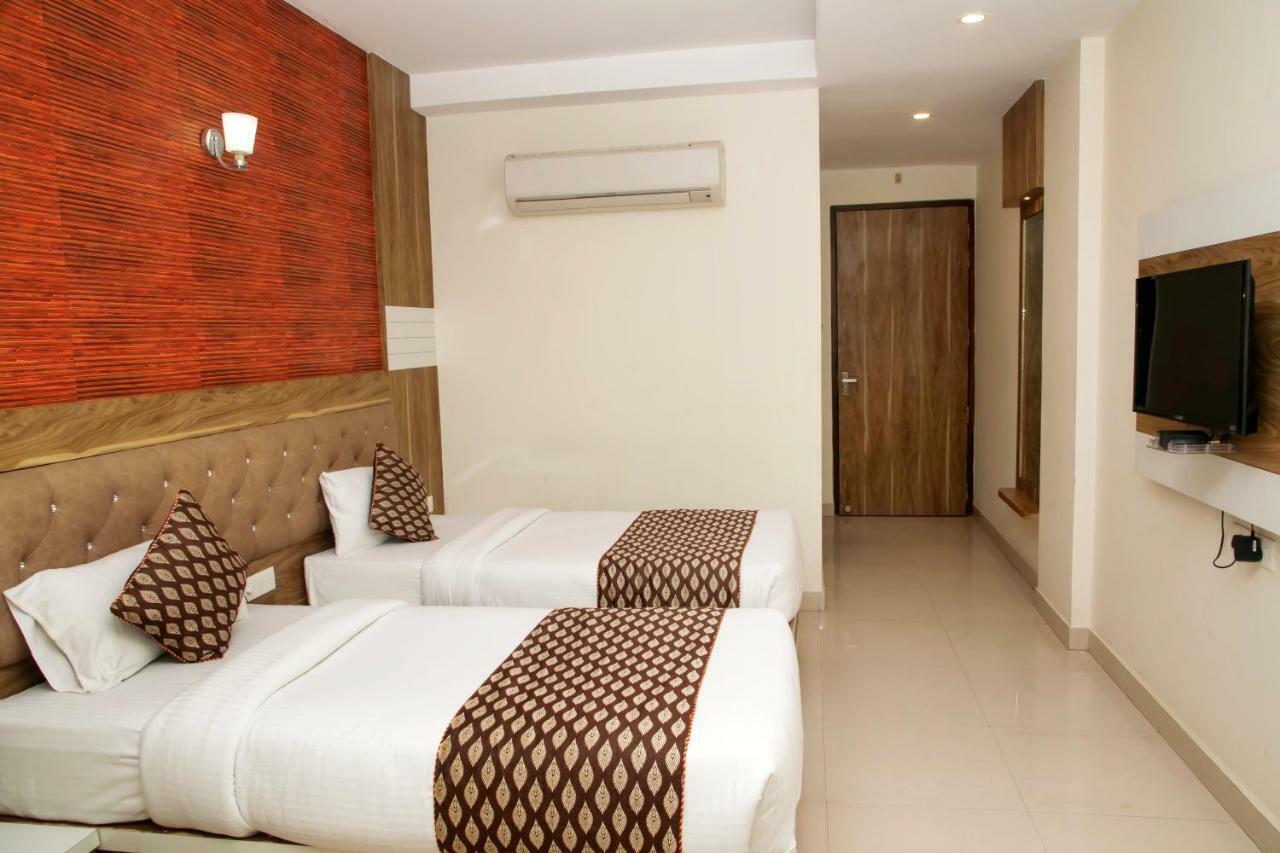 Hotel Ganges Grand Varanasi Exterior foto