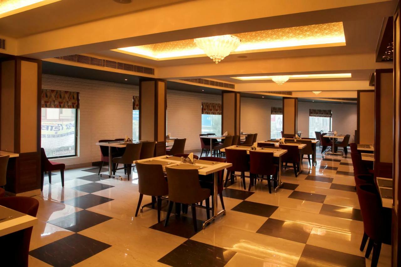 Hotel Ganges Grand Varanasi Exterior foto